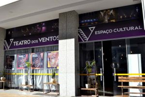 Teatro de Águas Claras seleciona artistas para apresentações até o dia 20 de agosto
