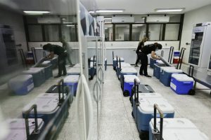O caminho da vacina até o braço do brasiliense