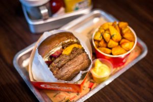 Geléia Burger oferece batata free