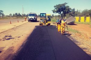 DER já executou 65% do alargamento em trecho da DF-001