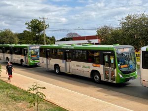 Transporte público do DF recebe 50 ônibus novos