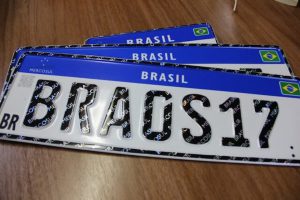 Detran lança o emplacamento totalmente digital