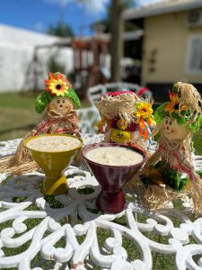Anarriê, sô! Lampião e Maria bonita mandam avisar que vai ter festa junina sim senhor!
