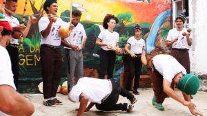 Casa de Cultura Telar oferece aulas de capoeirão gratuitas em parceira com Angoleiros do Sertão
