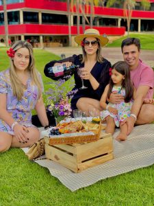 Férias escolares na pandemia: o que fazer com os filhos em casa?