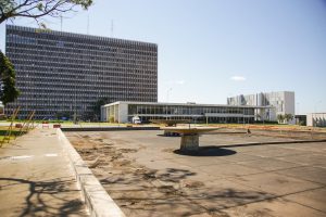 Praça do Buriti entra em reforma e terá de volta fonte e iluminação
