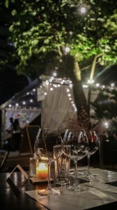 002Café promove noite de degustação de vinhos