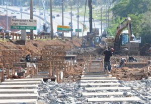 Ampliação da Estrada Parque Aeroporto está 30% executada