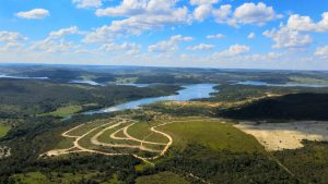A cada dia, pelo menos um lote foi vendido no Escarpas Eco Parque, que lança terceira etapa no sábado