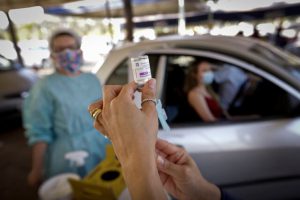 Saúde aplica mais de 113 mil doses de vacina em três dias