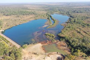 Caesb faz desassoreamento na Barragem do Torto