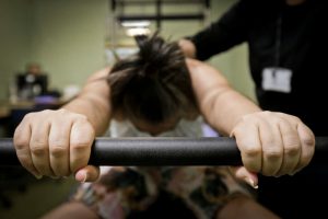 Fisioterapia ajuda pacientes com sequelas pós-covid