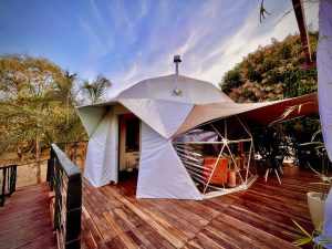 Pirenópolis recebe primeira hospedagem em estilo glamping domo geodésico
