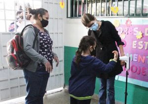 Alegria e segurança marcam retorno da educação infantil
