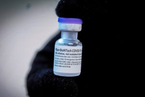 Governo antecipa segunda dose da AstraZeneca