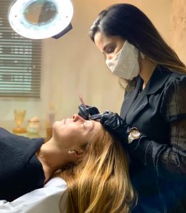 Instituto Paula Fernanda desembarca na Capital Federal e inova o mercado da micropigmentação com a técnica moderna Gradlines