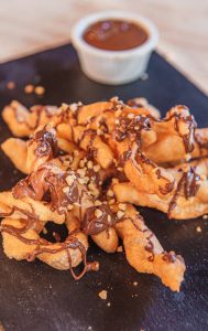 Linguiça caipira, polenta e sobremesa com doce de leite ou Nutella são destaques na Inforno em outubro