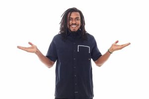 Stand-up: Santo Bar recebe o comediante Jhordan Matheus