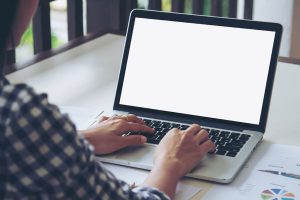 IMP Concursos oferece lives gratuitas para vários certames