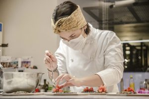Bla’s Cozinha Criativa promove jantar com menu degustação em nove etapas