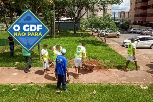Cerca de 40 toneladas de entulho a menos em Águas Claras