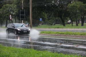 Motorista, redobre a condução segura no período das chuvas