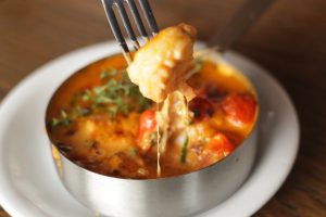 Dia do queijo: saiba onde saborear pratos com o ingrediente