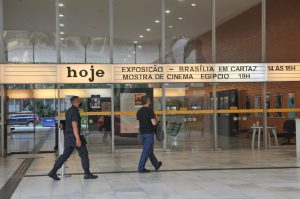 Ouvidores do DF são homenageados no Cine Brasília