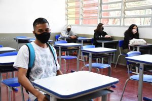 Pesquisa para ensino médio e graduação tem incentivo de R$ 7,5 milhões