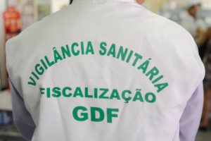 Vigilância Sanitária coleta produtos de Páscoa para análise