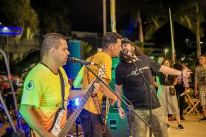 Com apresentação de Barão Vermelho Cover, Feira Beba do Quadrado aposta em atrações musicais