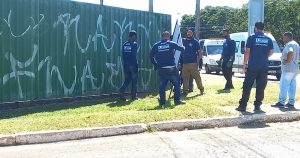 Administração do Lago Sul e DF Legal combatem poluição visual no Lago Sul