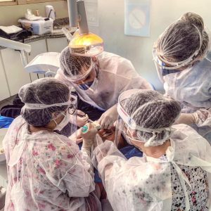 Universidade Católica de Brasília oferece atendimento odontológico especial para pessoas com deficiência
