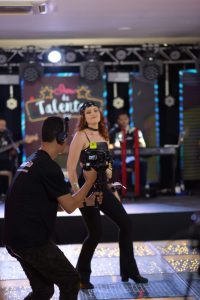 Do Universo diplomático para o mundo da música