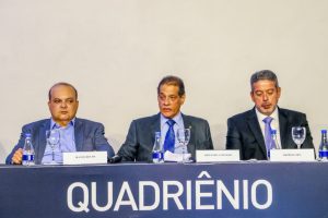 Governador participa da posse da nova diretoria da Fenacor