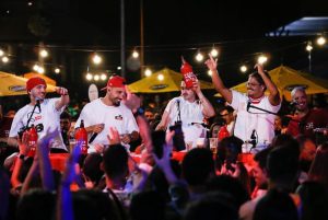 Novidade! Fora do Eixo Lounge oferece feijoada à vontade aos sábados