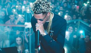 Conhecido pelo hit ‘Vamos pra Gaiola’, FP do Trem Bala se apresenta no Complexo Fora do Eixo