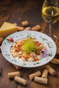 Santé 13 realiza jantar harmonizado com vinhos