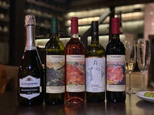 Más Vino apresenta linha KAKABADZE