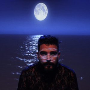 Teatro dos Ventos recebe apresentação gratuita de poesia e música nesta sexta-feira
