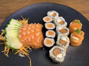 Dia do Sushi: prato oriental é destaque em casas de Brasília