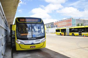 Saiba como embarcar e desembarcar de ônibus, BRT e metrô neste domingo (30)