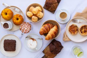 Stonia Ice Creamland, do Noroeste, lança cardápio exclusivo com cafés e lanches
