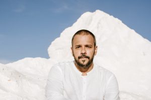 Pedro Ferreira lança seu primeiro álbum no Clube do Choro