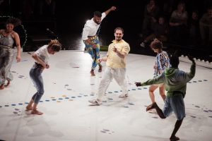 Após temporada de sucesso na França, Coletivo Instrumento de Ver estreia espetáculo circense em Brasília
