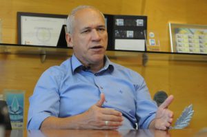 R$ 1 BILHÃO INVESTIDO EM ÁGUA E ESGOTO