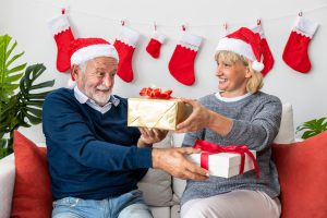 Não gostou do presente? Advogada explica como funcionam as trocas de presentes de Natal