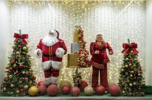 Vitrines de Natal, em espaço aberto do Pátio Brasil, encantam os brasilienses