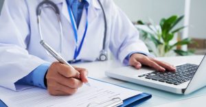 Mercado em alta: cursos de pós-graduação à distância em Medicina investem em tecnologia e diversificação