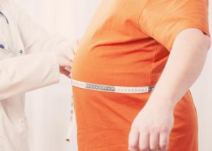 Novo estudo aponta que gordura abdominal está relacionada ao risco de AVC